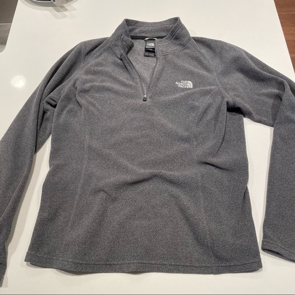 The North Face Tops - North Face Fleece Quarter Zip - size M
